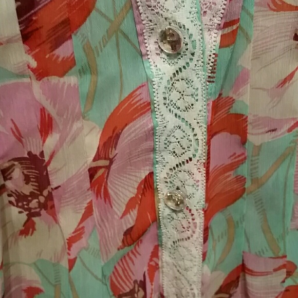 Blouse - NY Collection - Picture 2 of 5